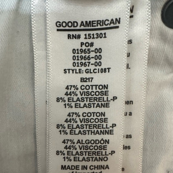 Good American Good Legs Crop Studded Split Hem Jeans Size 2/26 - Picture 11 of 13
